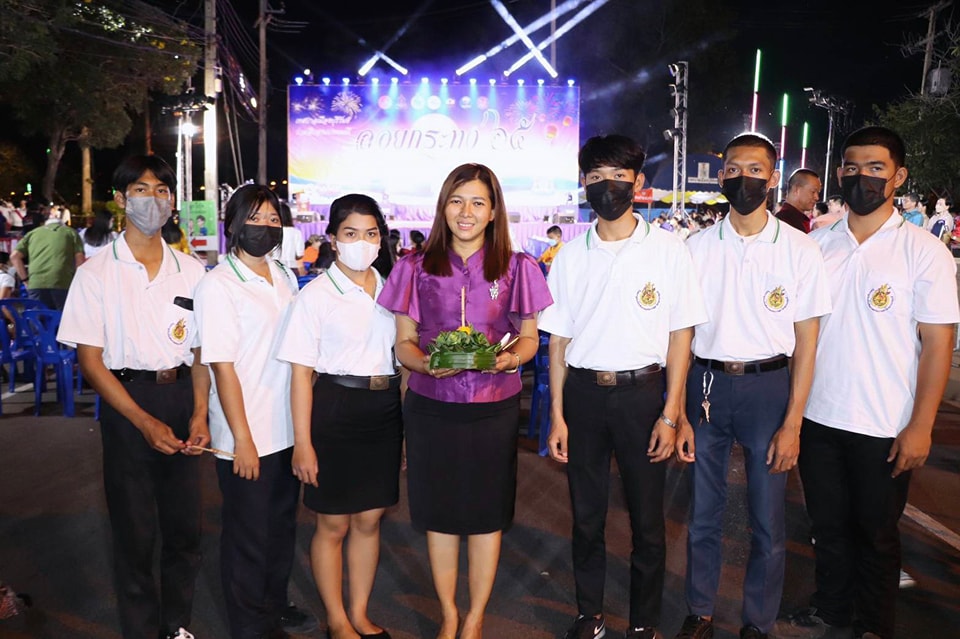 ร่วมงานประเพณีลอยกระทง ประจำปี 2565 สืบสานประเพณีวัฒนธรรมไทย ณ ศาลเจ้าแม่บัวลอย คลองละลมลูกที่ 4  เทศบาลเมืองบุรีรัมย์