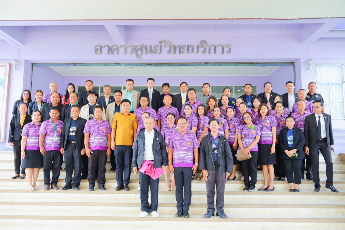 ต้อนรับท่าน พลตำรวจเอกเพิ่มพูน ชิดชอบ รัฐมนตรีว่าการกระทรวงศึกษาธิการ และคณะผู้ติดตาม